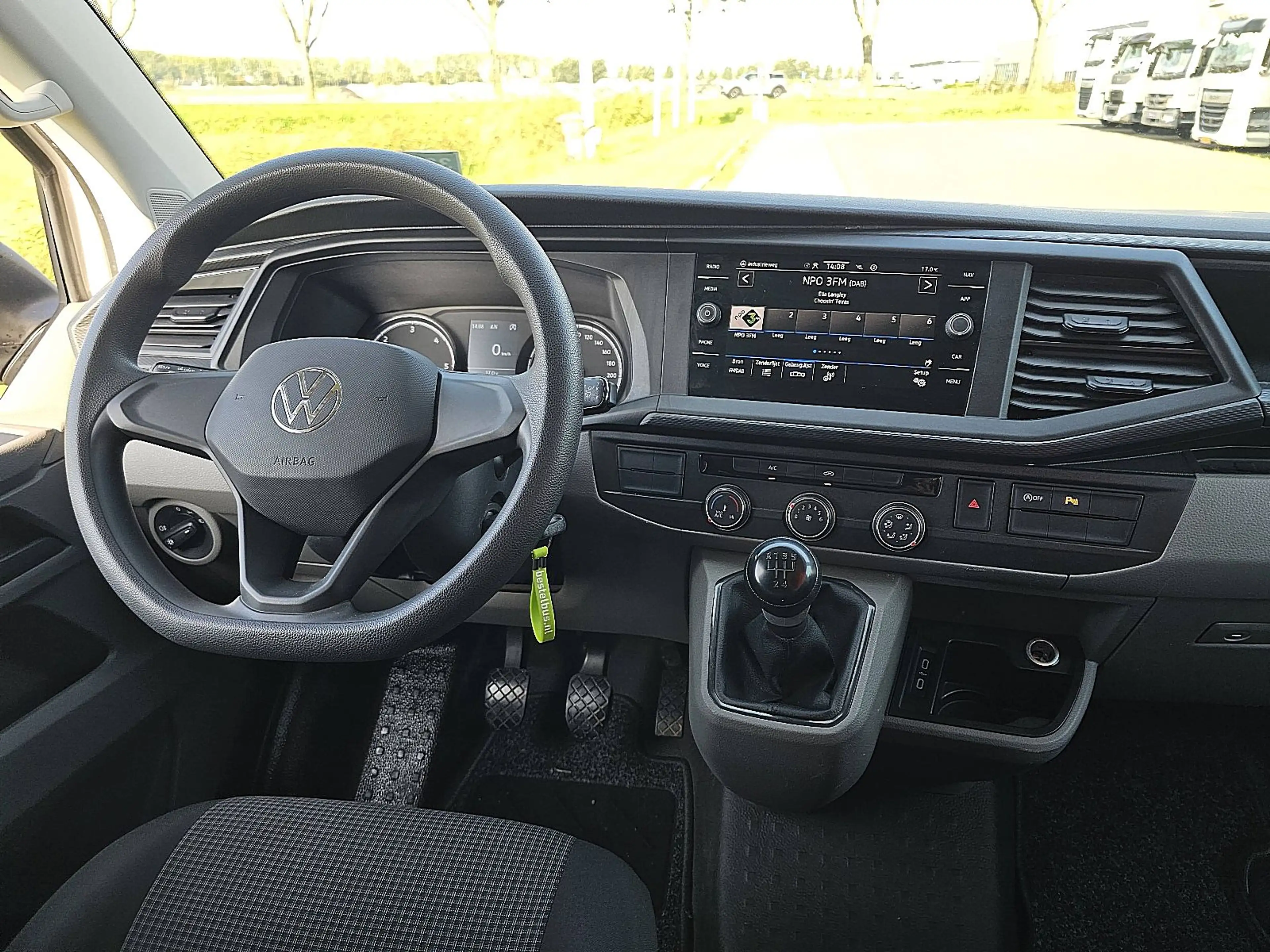 Volkswagen Transporter 2.0 TDI T6.1 L2 Carplay NAP! — photo 8