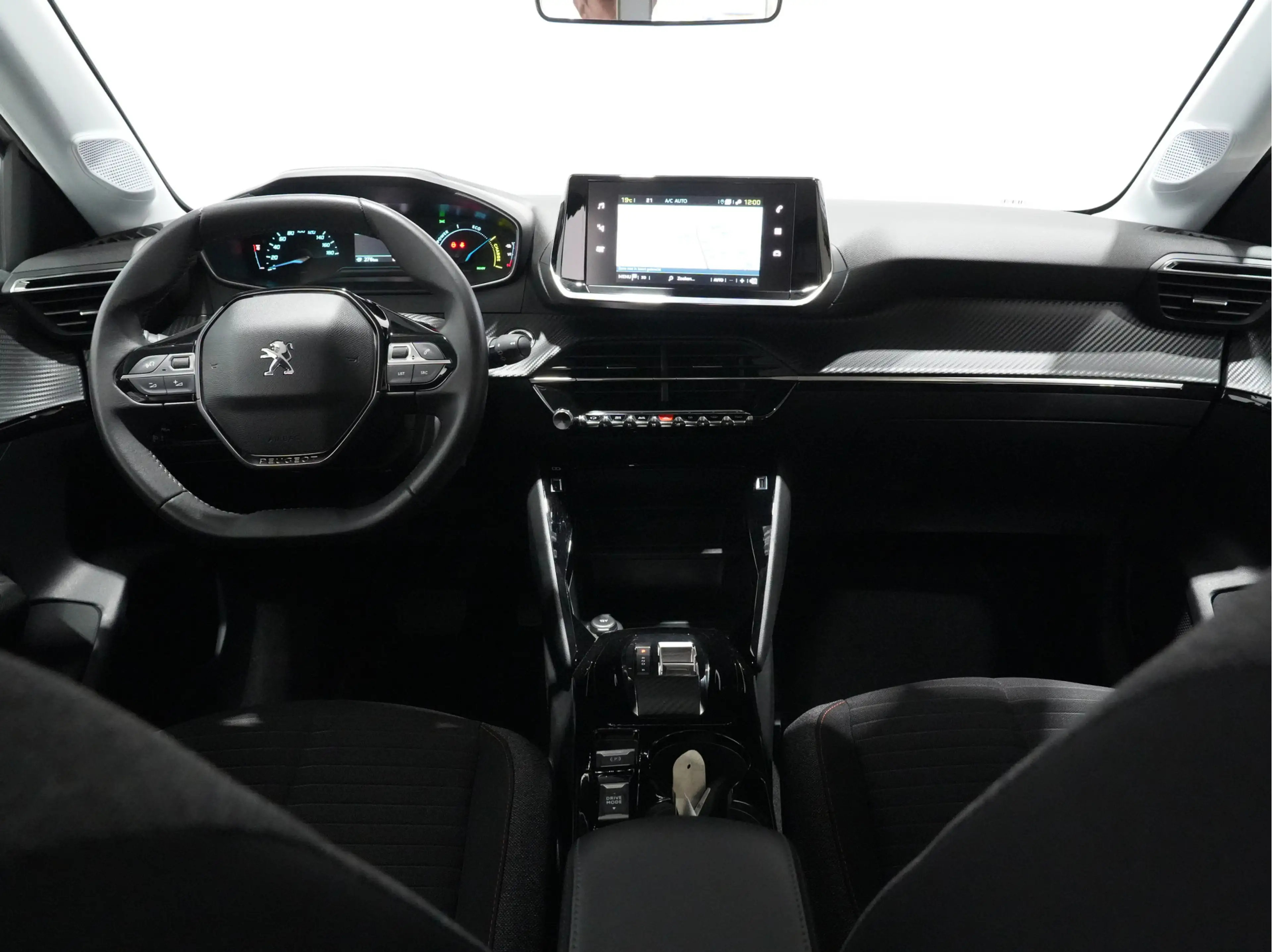 Peugeot e-208 EV Active Pack 50 kWh WM — photo 15