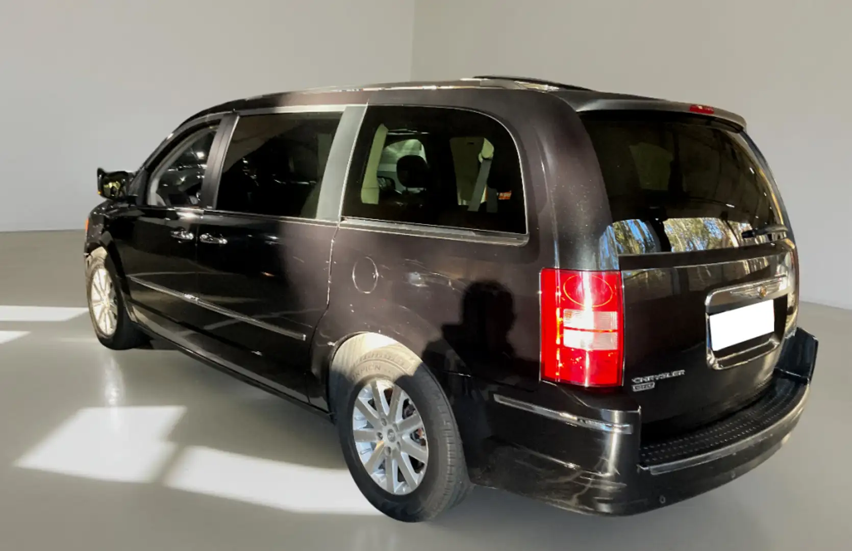 Chrysler Voyager Grand 2.8CRD Limited Aut. Noir - 2
