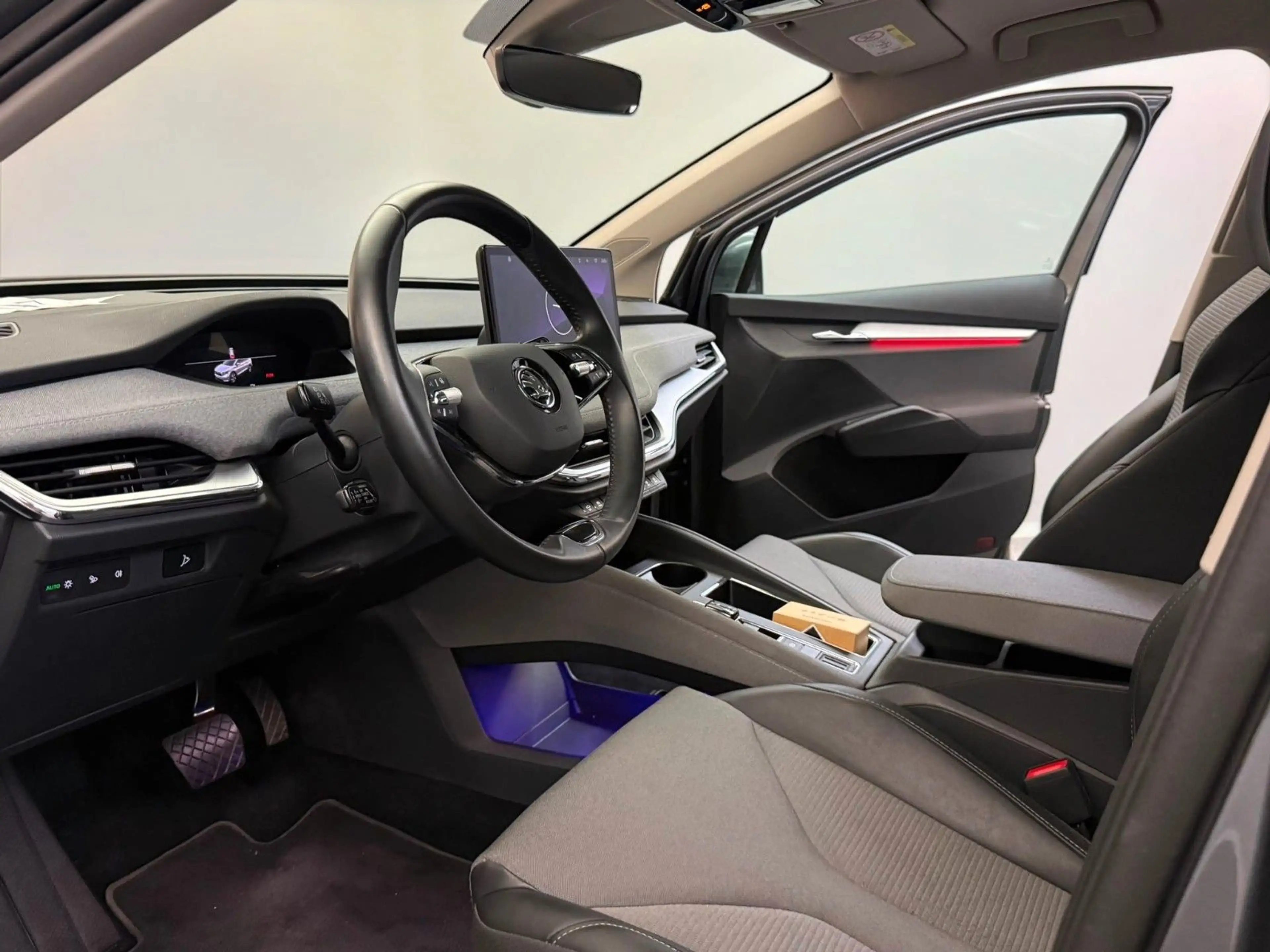 Skoda Enyaq 60 Loft*Pano*1.Hd*Scheckheft*ACC*AHK*PLUS — photo 9