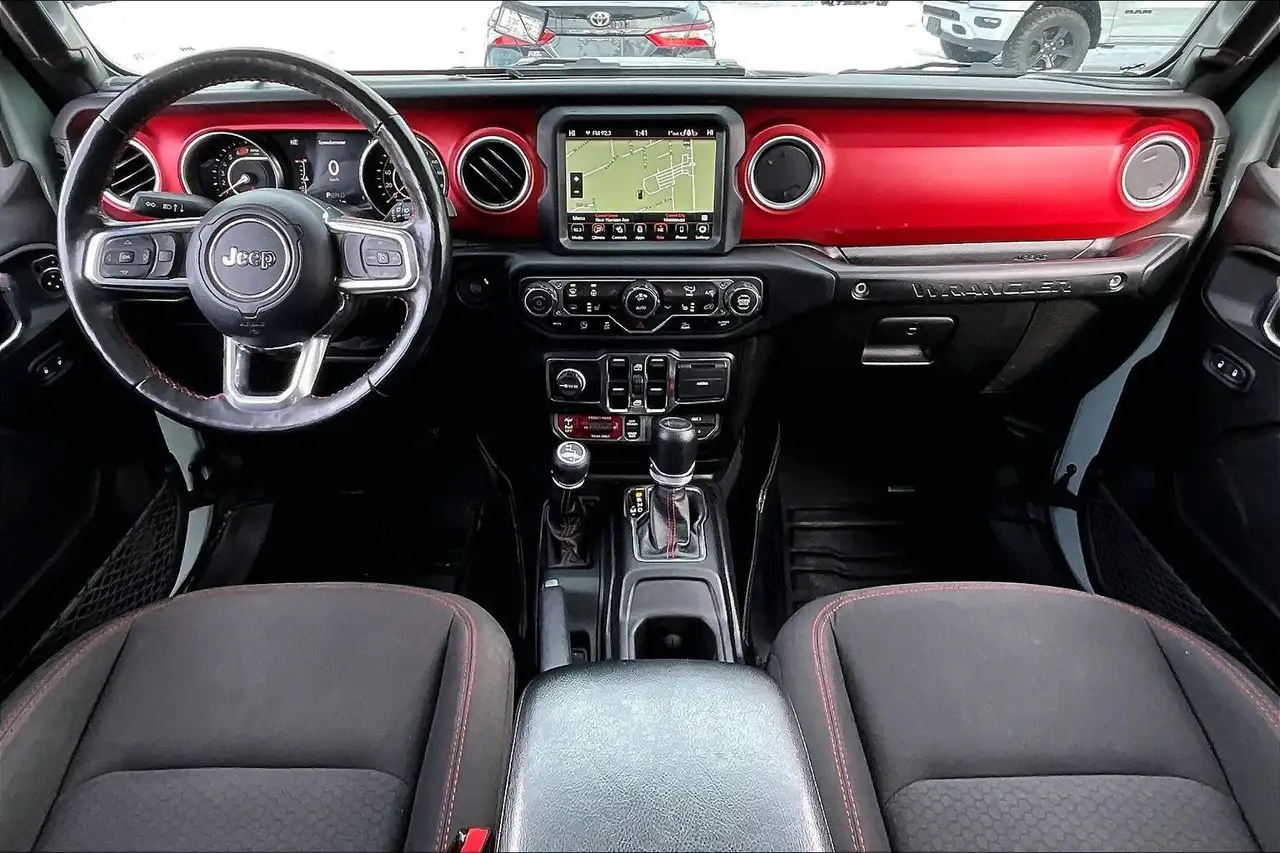 Jeep Wrangler снимка Jeep Wrangler