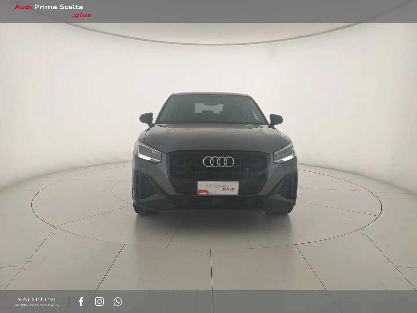Audi Q2 30 1.0 TFSI Identity Black Gris - 2