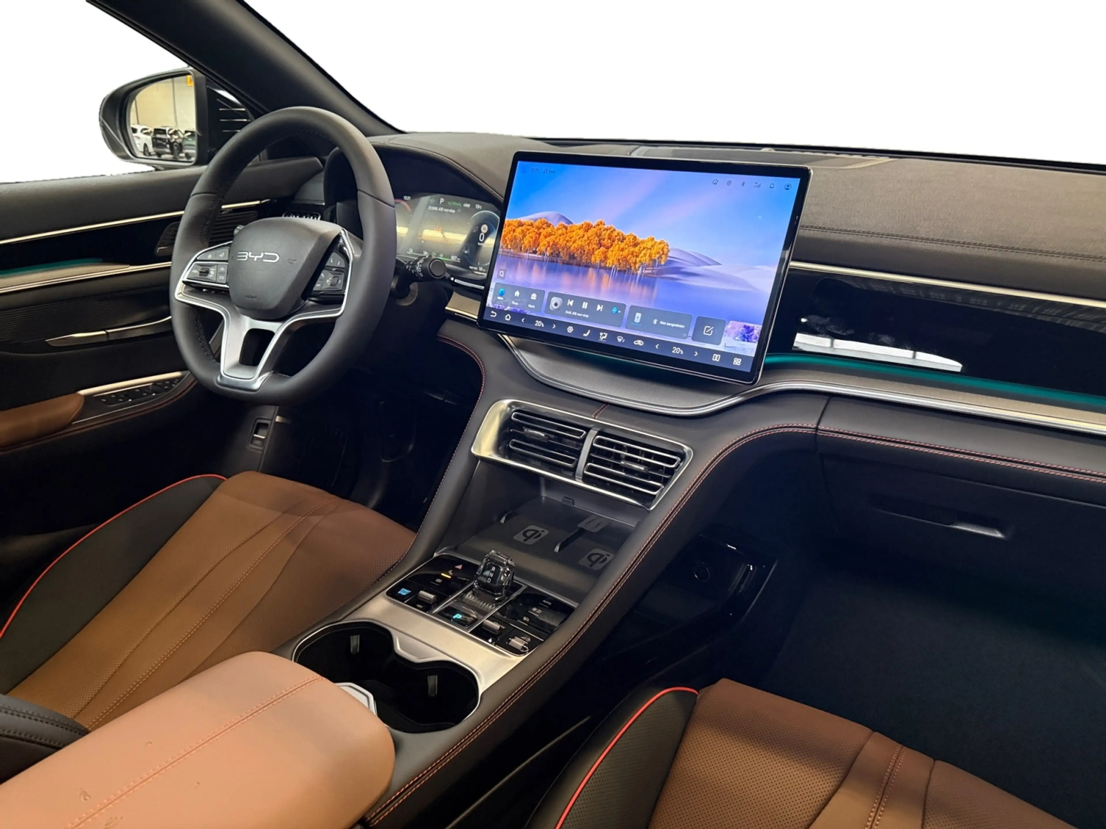 BYD Seal U 1.5 DM-i FWD Boost I PHEV I Panoramadak I 360 Came — photo 3