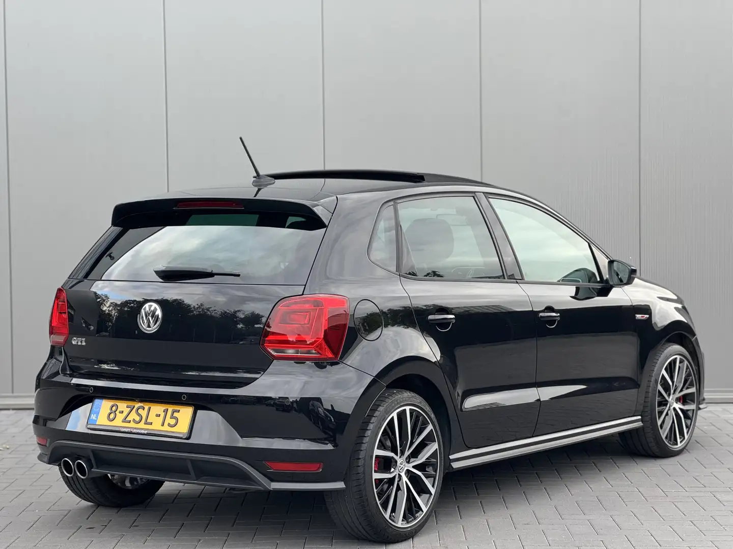 Volkswagen Polo GTI 1.8 TSI DSG | Panorama | Full LED | Camera | NL Au Zwart - 2