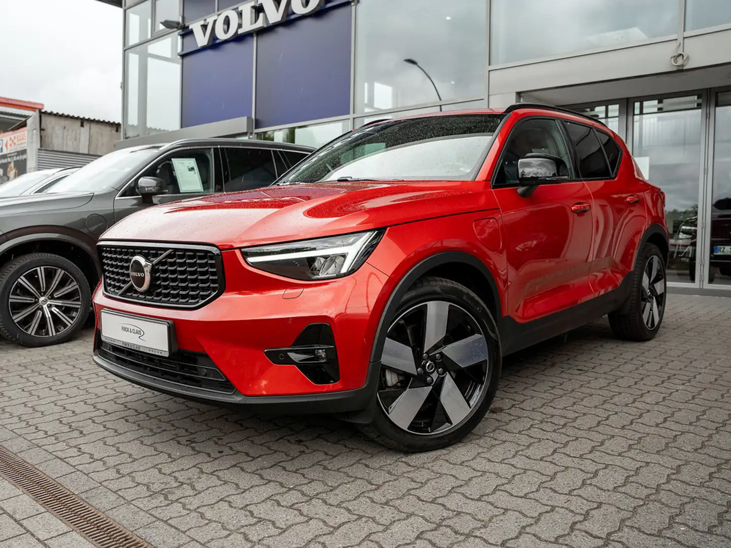 Volvo XC40 T5 Ultimate Dark Recharge Rot - 1