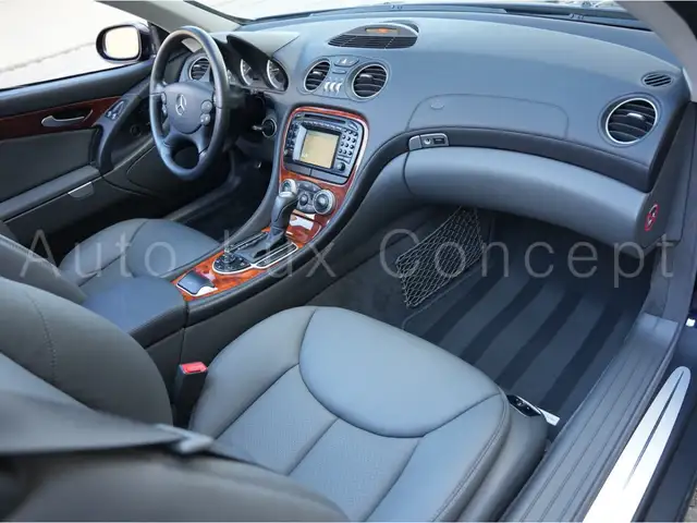 Mercedes-Benz SL view 6