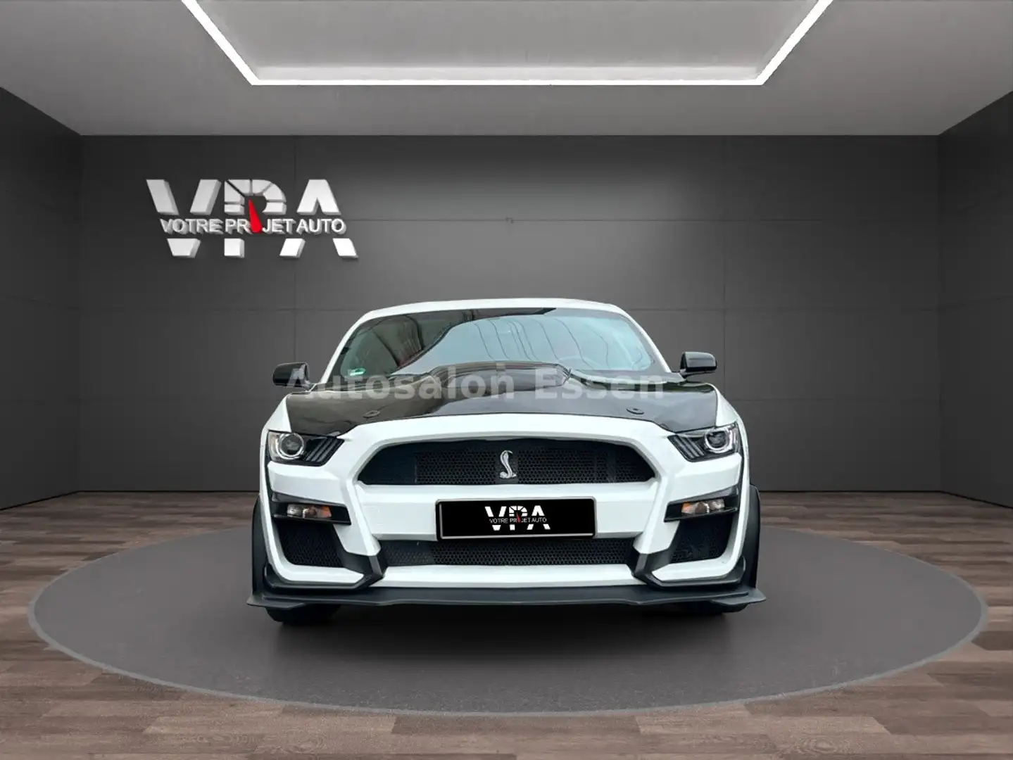 Ford Mustang Standard Alb - 2