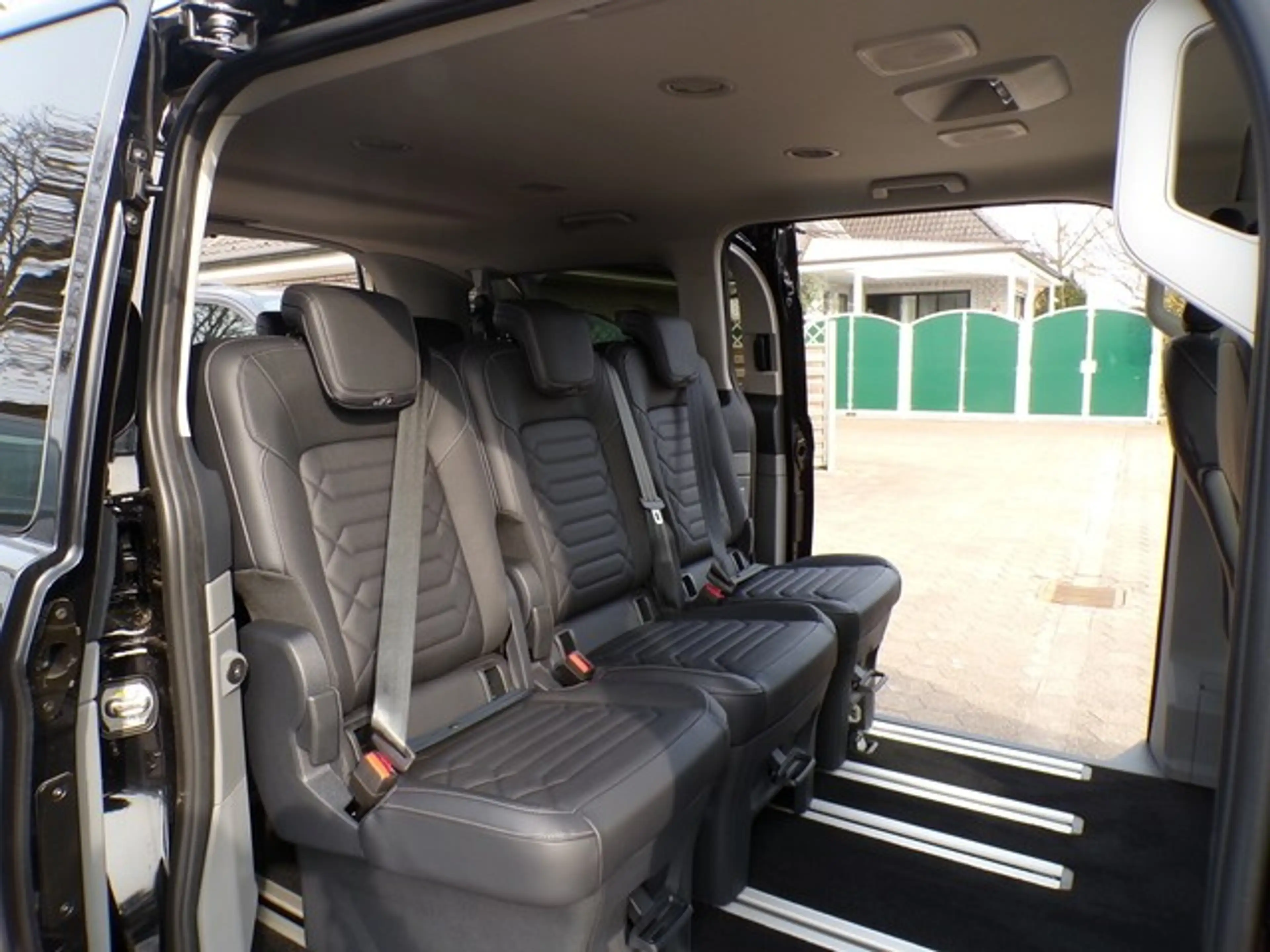 Ford Tourneo Custom Titanium X 320 L1 Automatik / FGS 5 Jahre — photo 8