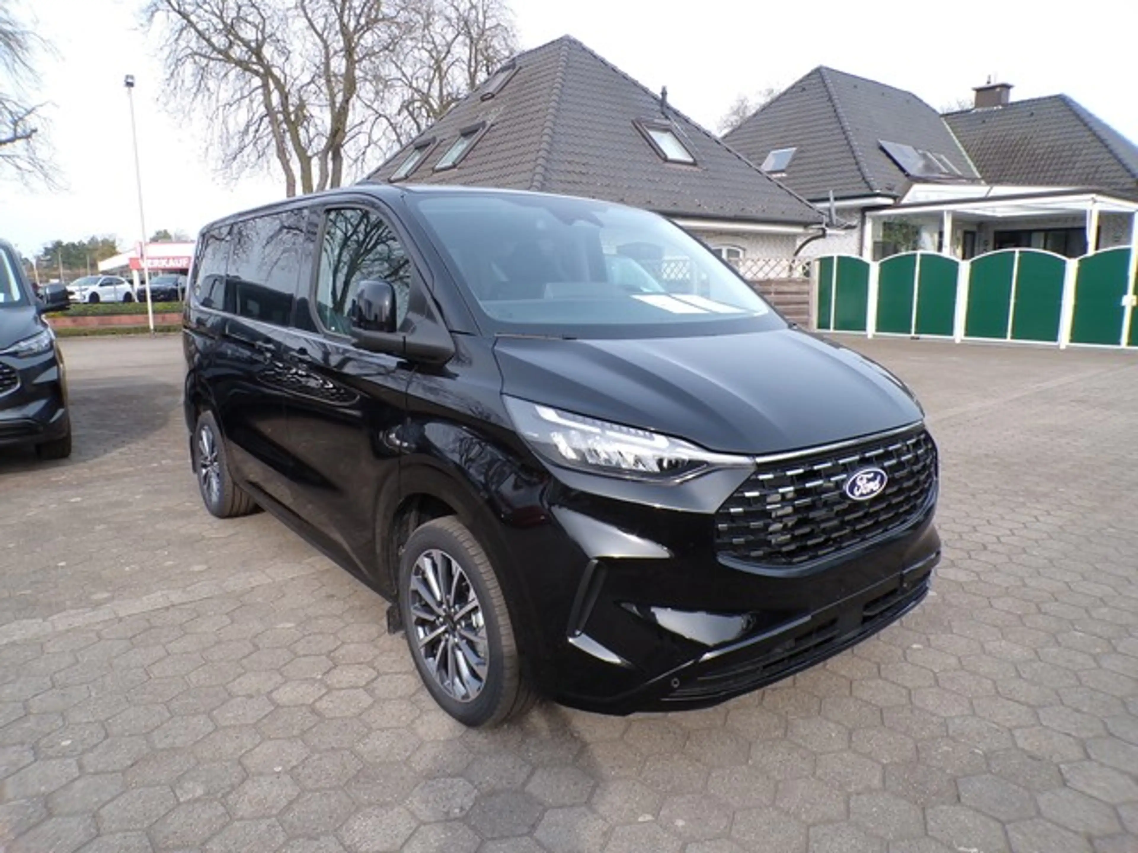 Ford Tourneo Custom Titanium X 320 L1 Automatik / FGS 5 Jahre — photo 2