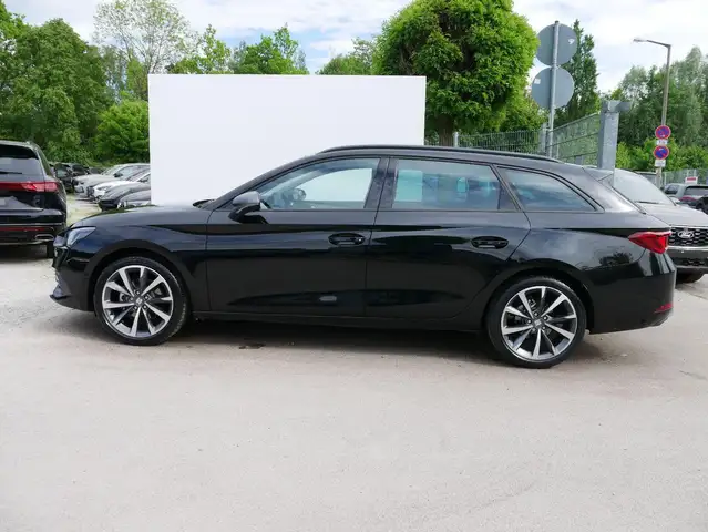 Seat Leon Leon view 3