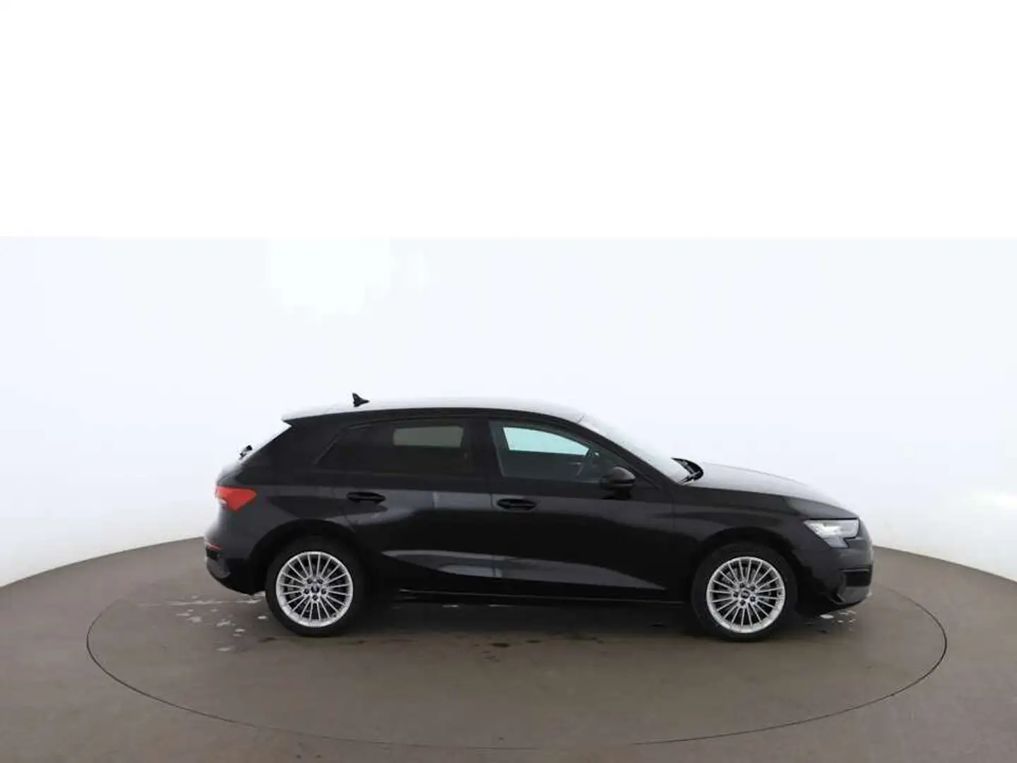 Audi A3 Sportback 35 TFSI advanced LED NAV ASSIST PDC Schwarz - 2