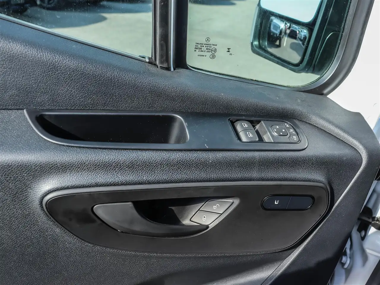 Mercedes-Benz eSprinter снимка Mercedes-Benz eSprinter