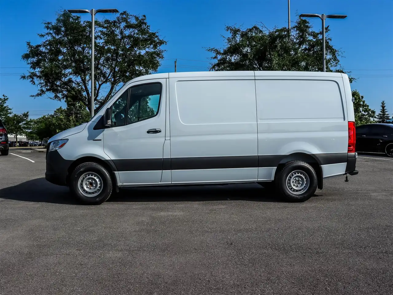 Mercedes-Benz eSprinter снимка Mercedes-Benz eSprinter