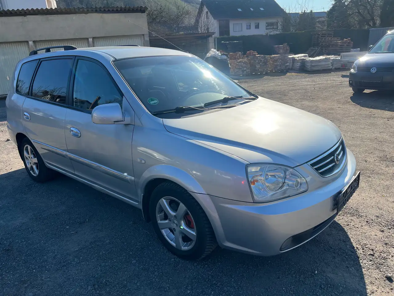 Kia Carens