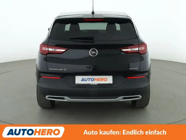 Opel Grandland view 5