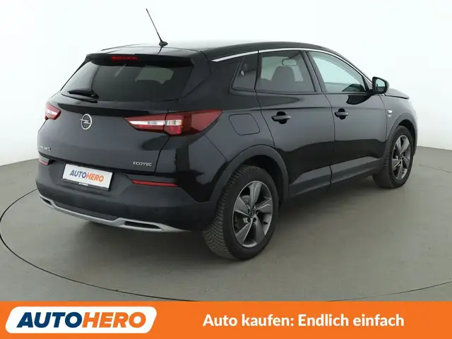 Opel Grandland view 6