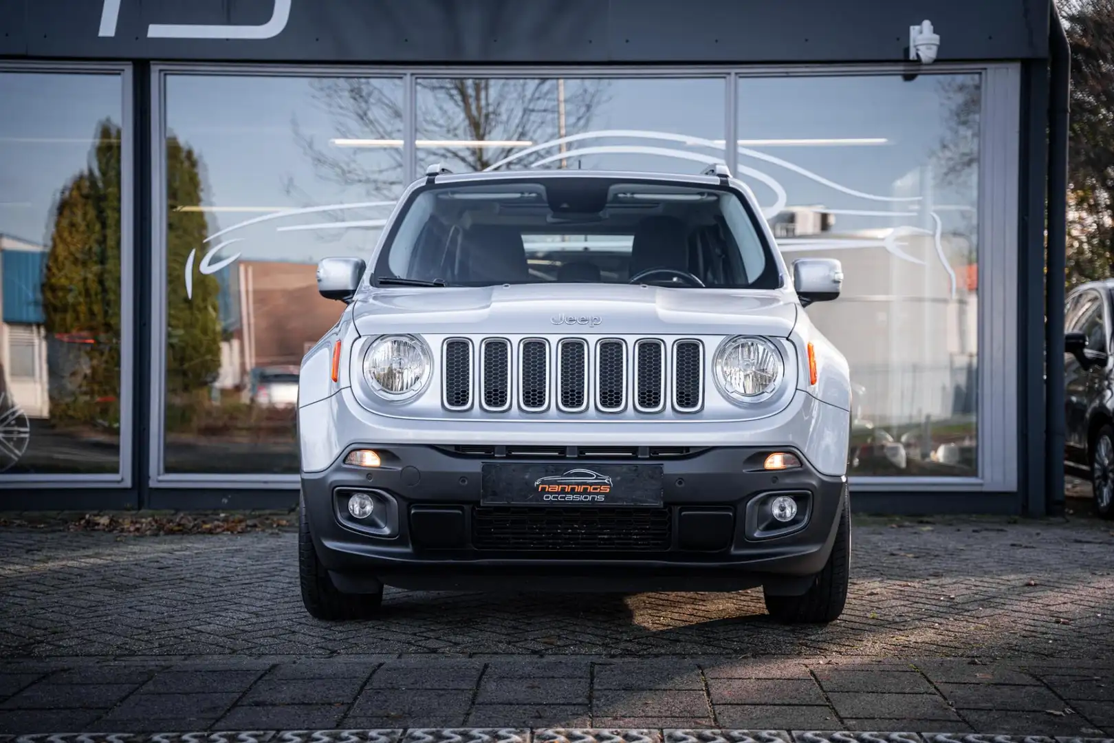 Jeep Renegade 1.4 MultiAir Limited|Trekh|Keyless|Pano|Cruise|Nav Gris - 2