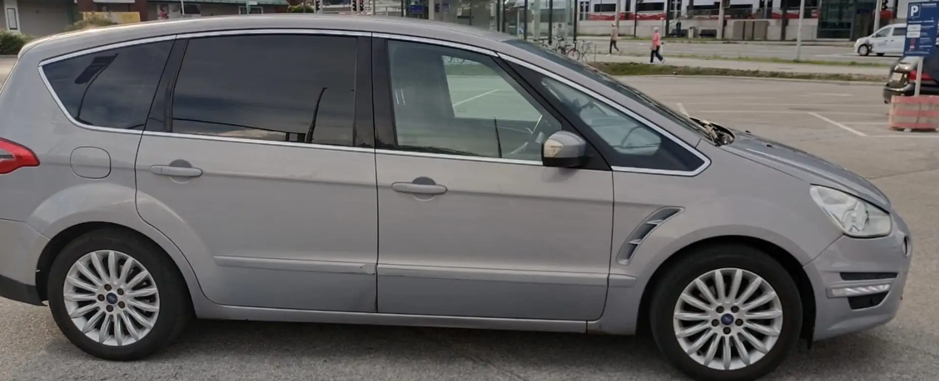 Ford S-Max Titanium 2,0 TDCi DPF Beige - 1