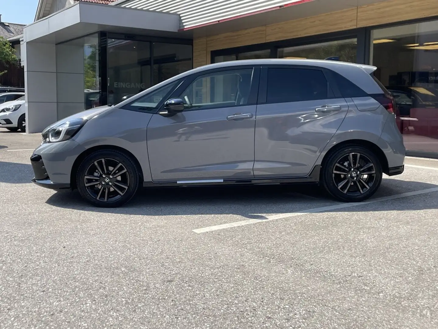Honda Jazz 1,5 i-MMD Hybrid Advance Sport Aut. Grau - 2