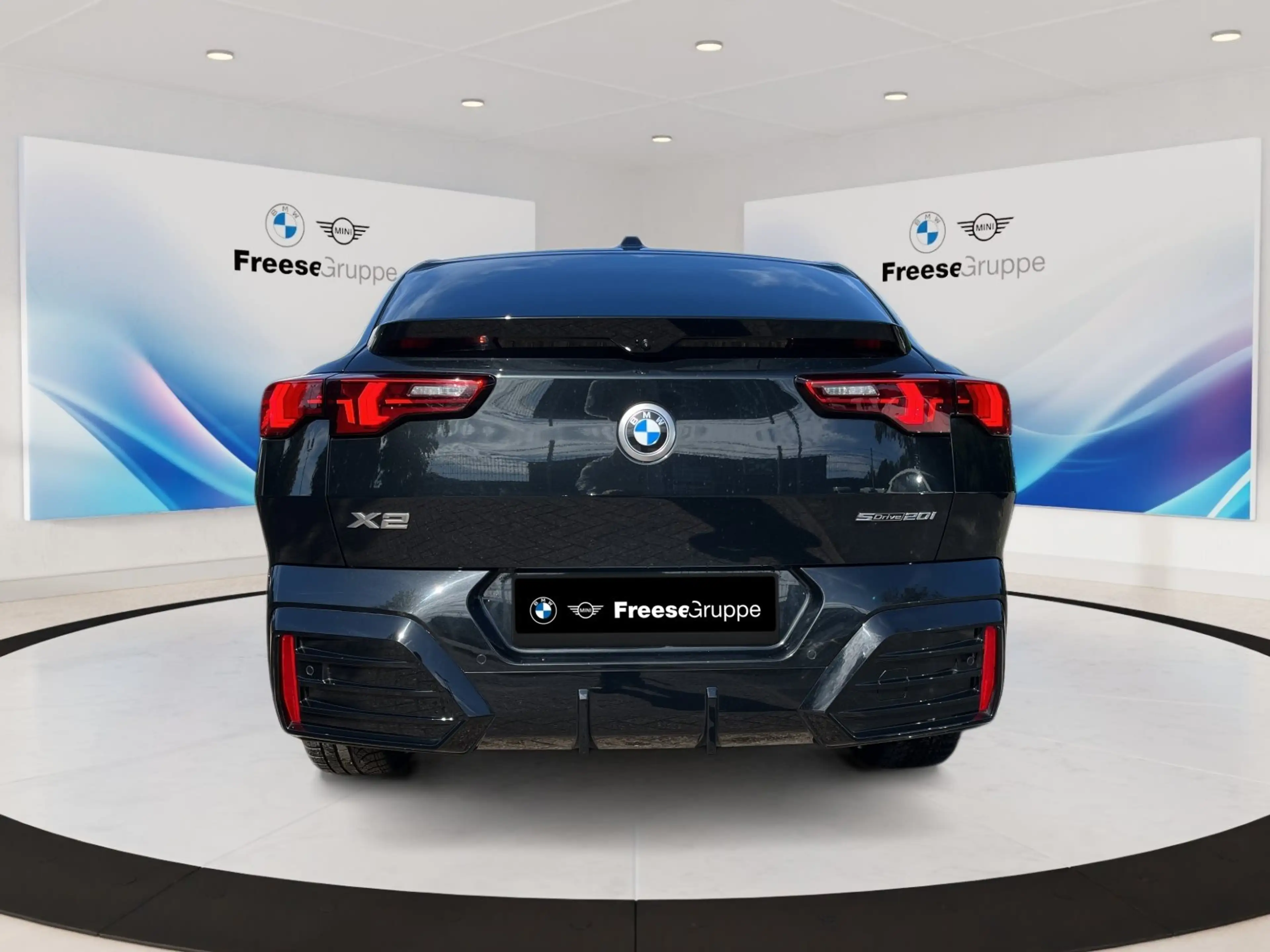 BMW X2 sDrive20i AHK 360° HEAD-UP RFK HIFI LENKRADHZ — photo 5