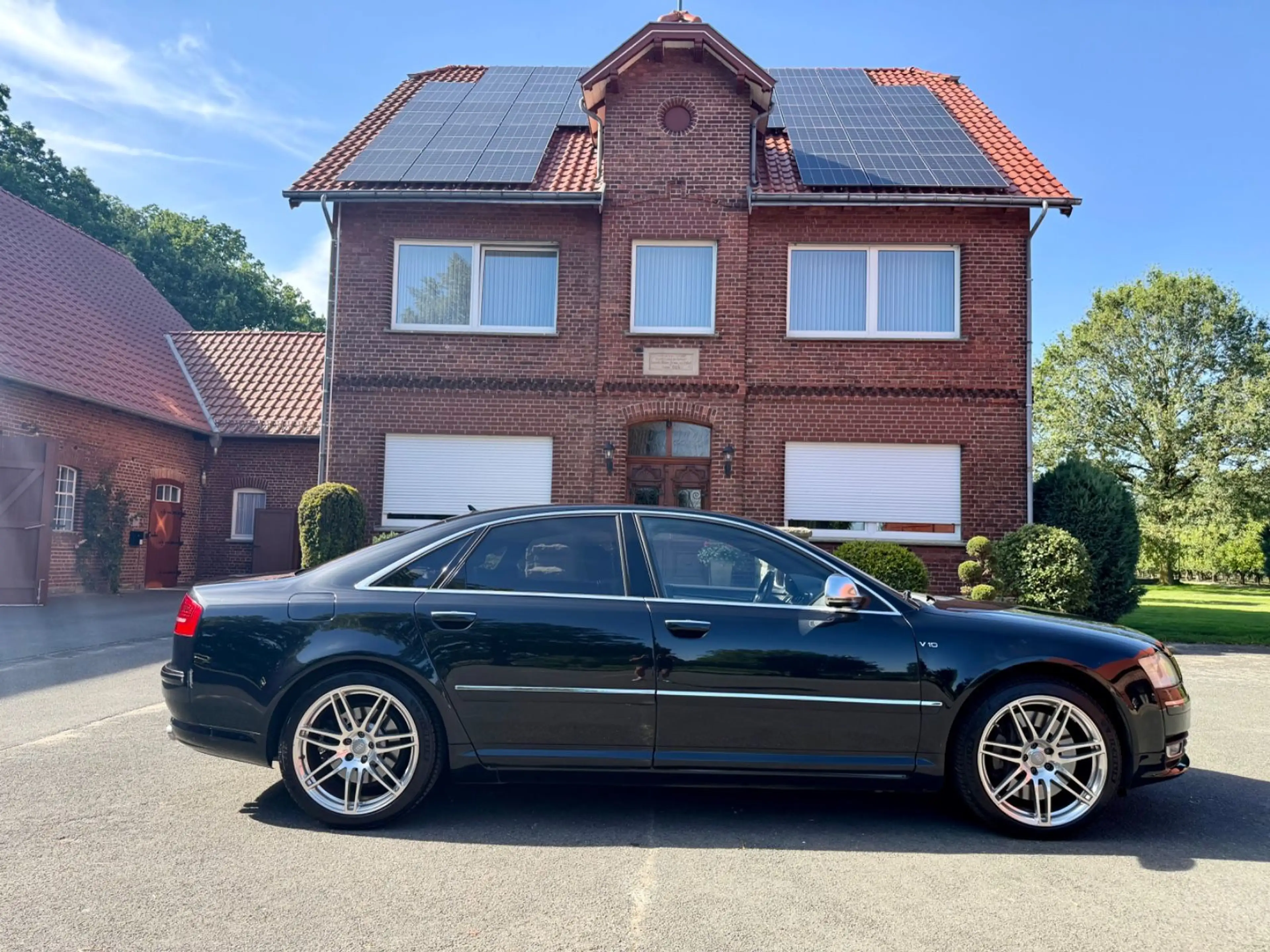 Audi S8 5.2 quattro *Facelift ab Werk, B&O* — photo 9