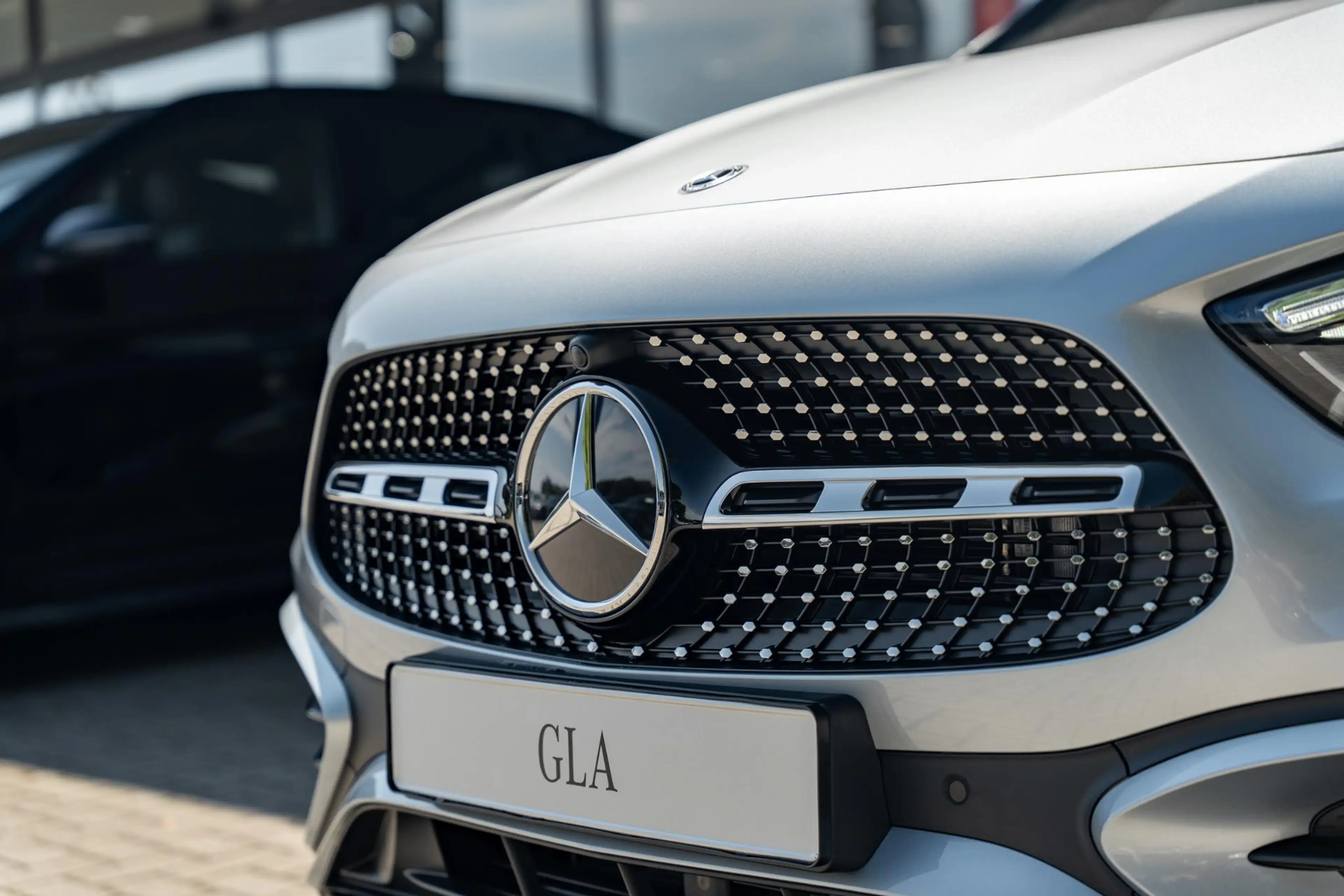 Mercedes-Benz GLA 250 250e 140 Years Edition | Panorama-schuifdak | Stoe — photo 10
