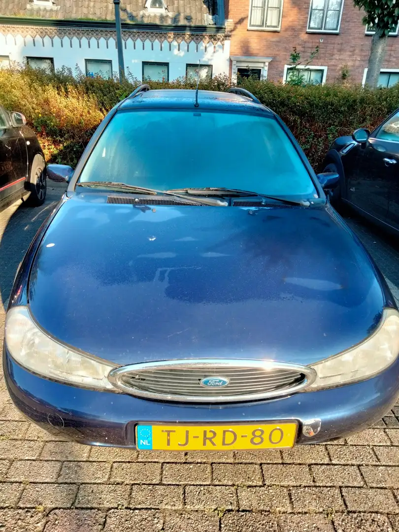 Ford Mondeo Mondeo 2.5-24V V6 Ghia Bleu - 1
