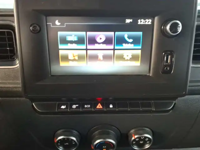 Opel Movano view 14