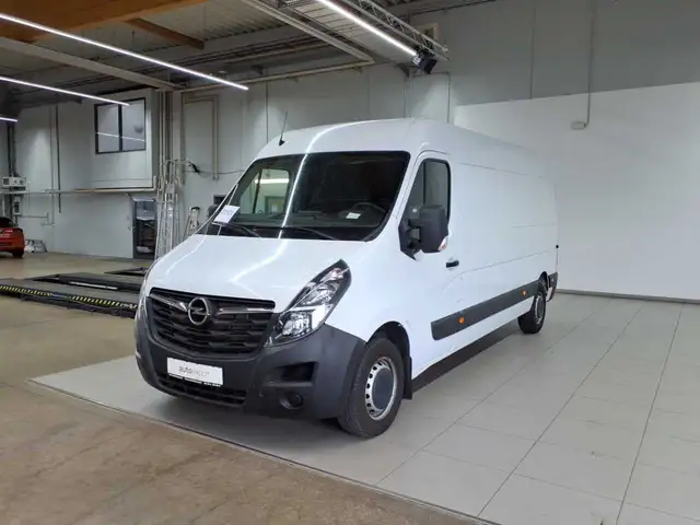 Opel Movano view 7