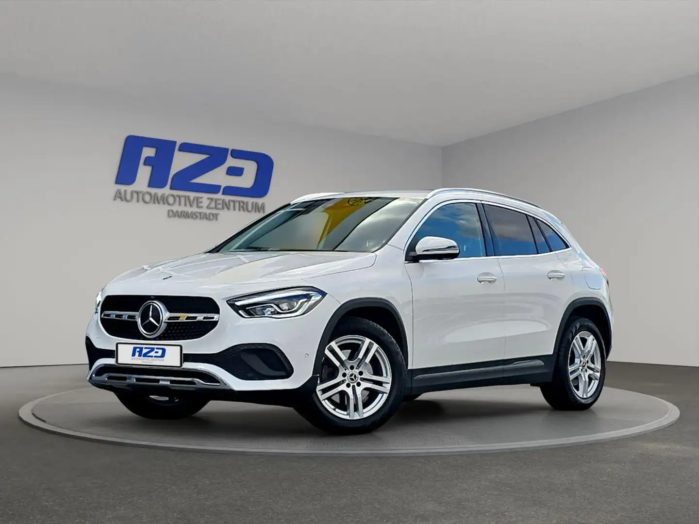 Mercedes-Benz GLA 220 d 4Matic STANDHZ LED H-UP AHK T-LEDER 360° Wit - 1
