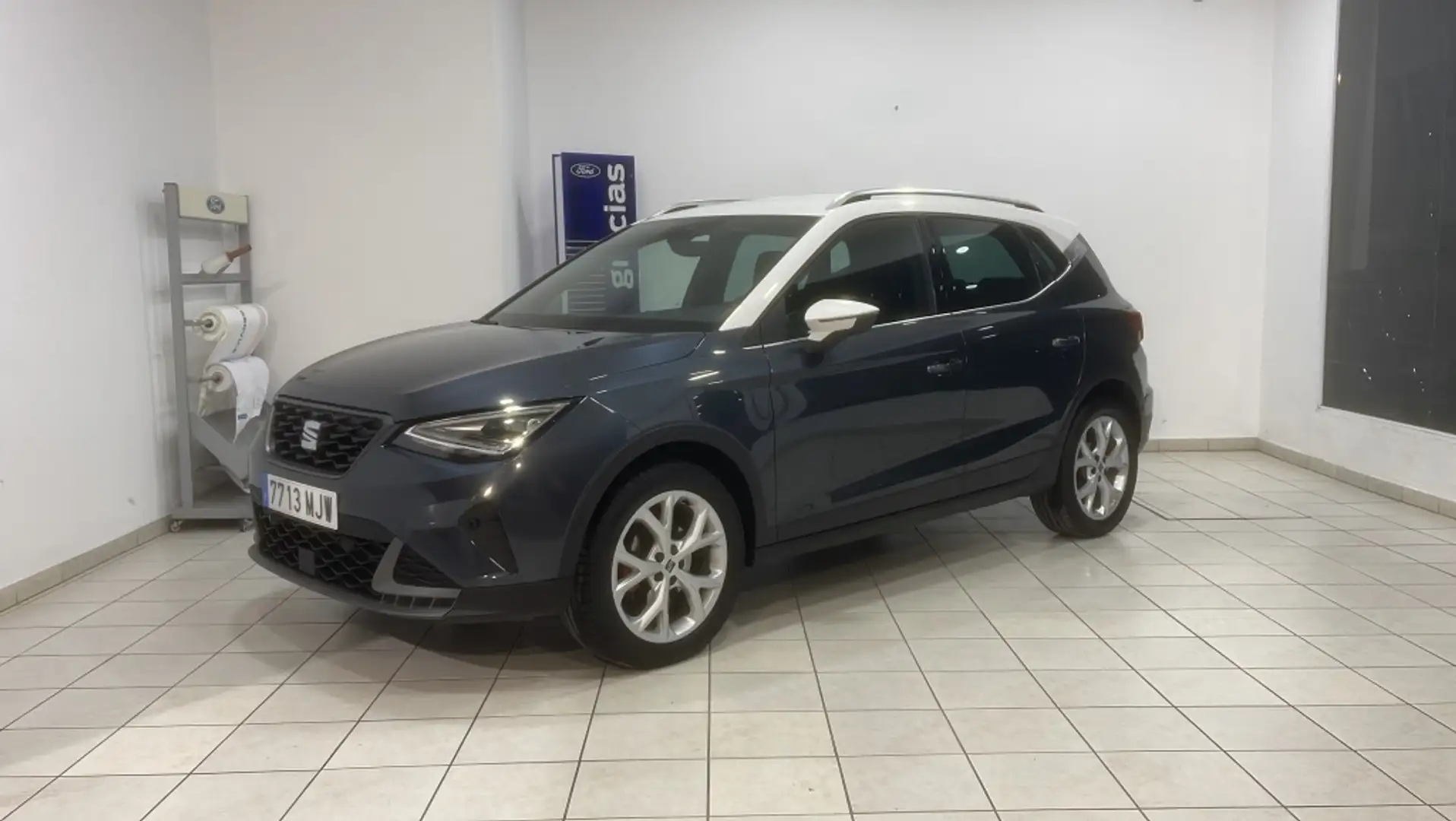 SEAT Arona 1.5 TSI S&S FR DSG7 150 Gris - 1