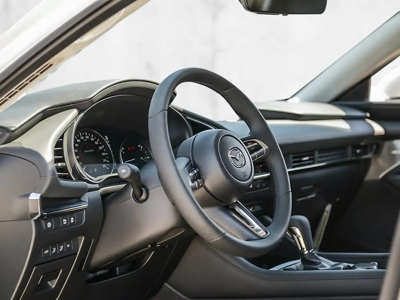 Mazda 3 снимка Mazda 3