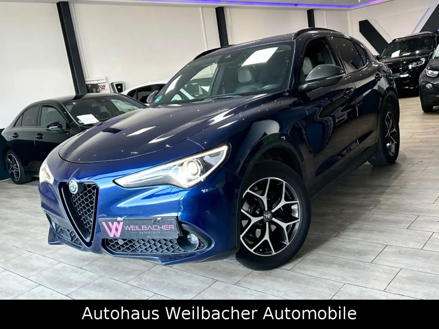 Alfa Romeo Stelvio B-Tech Q4 *Bi-Xenon*Leder*BlackPaket* Blau - 1