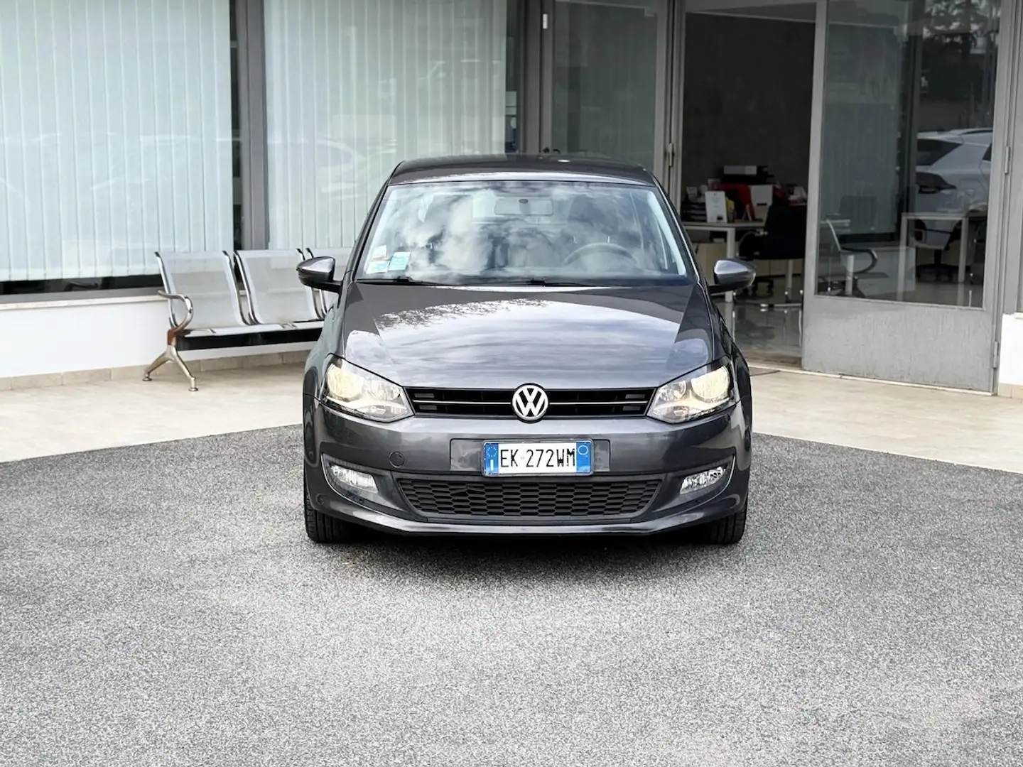Volkswagen Polo 1.4 Benzina 85CV E5 Neo. - 2011 Gris - 2