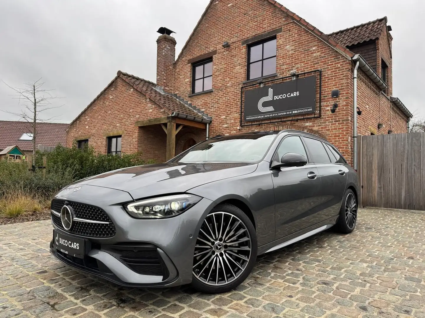 Mercedes-Benz C 300 Break AMG Line Grijs - 1