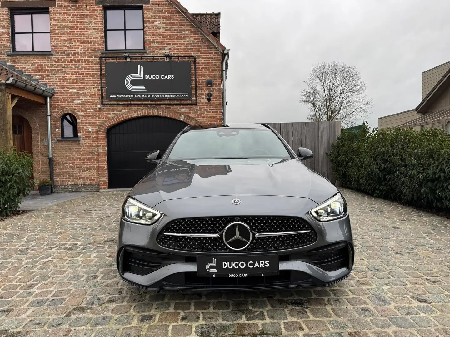 Mercedes-Benz C 300 Break AMG Line Grijs - 2