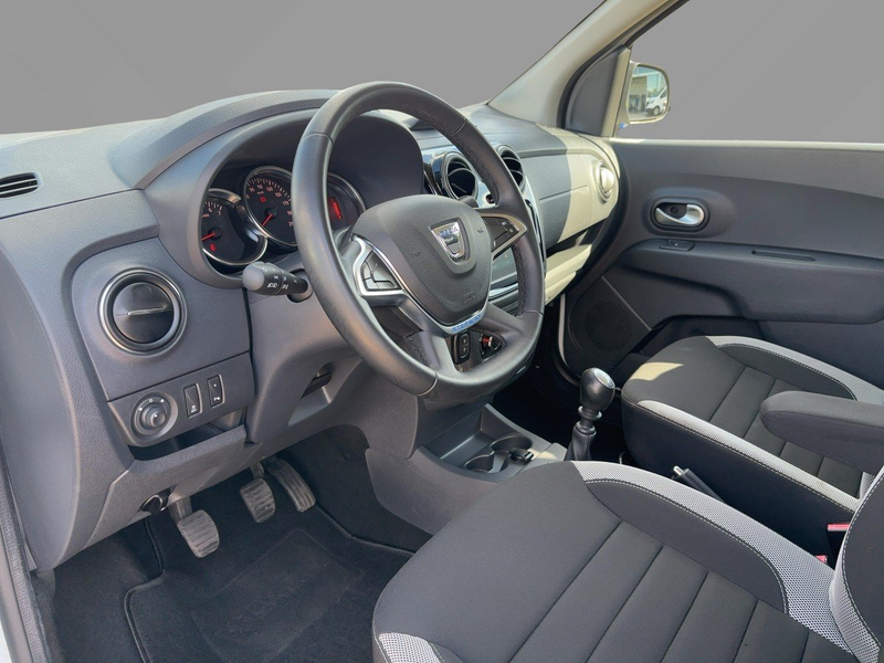 Dacia Lodgy 1.5 BLUE dCi 115 Stepway Plus CAM*LED*NAVI — photo 9