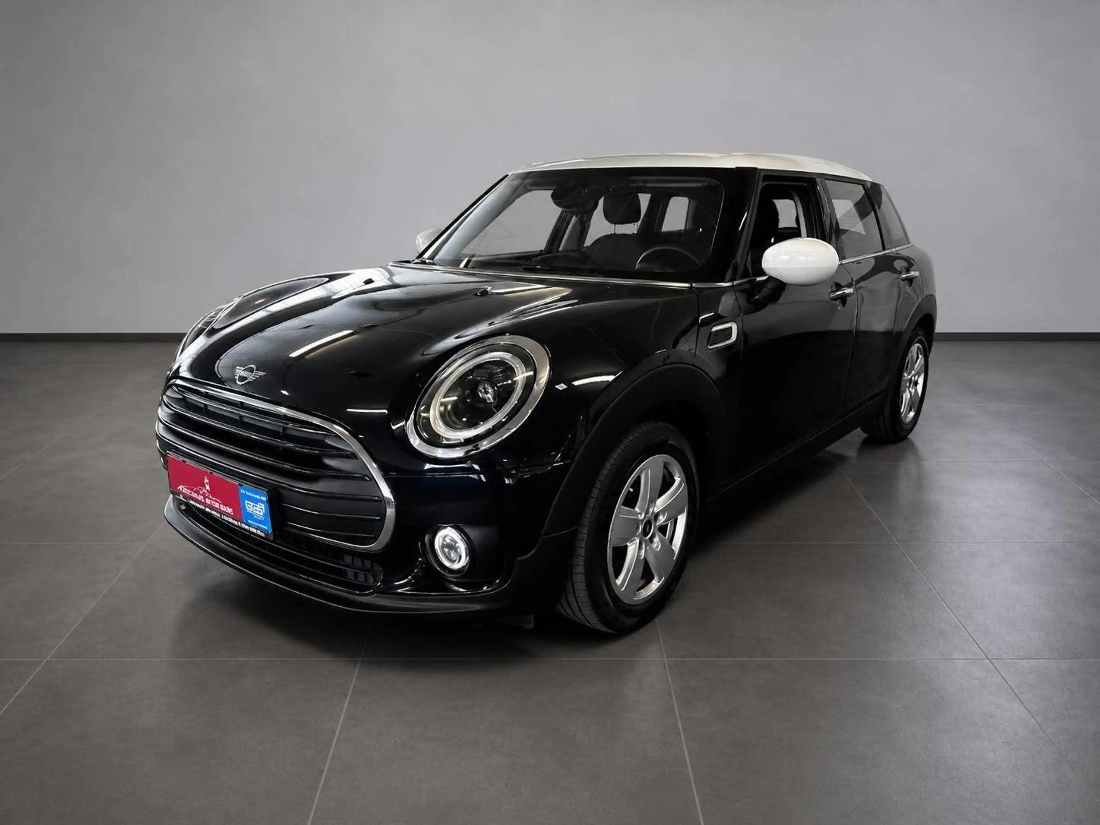 MINI One D Clubman One D Essential Trim — photo 3