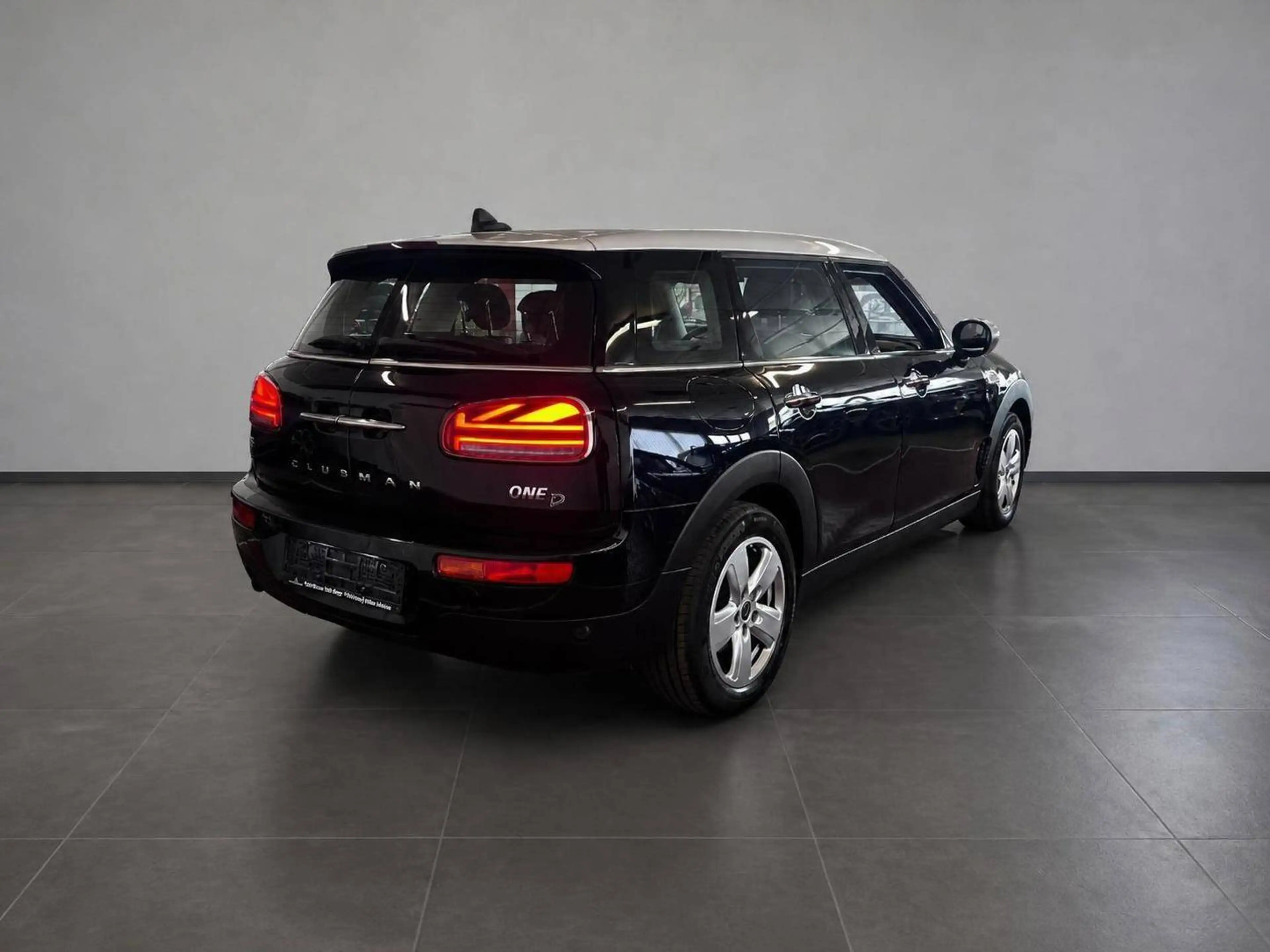MINI One D Clubman One D Essential Trim — photo 7
