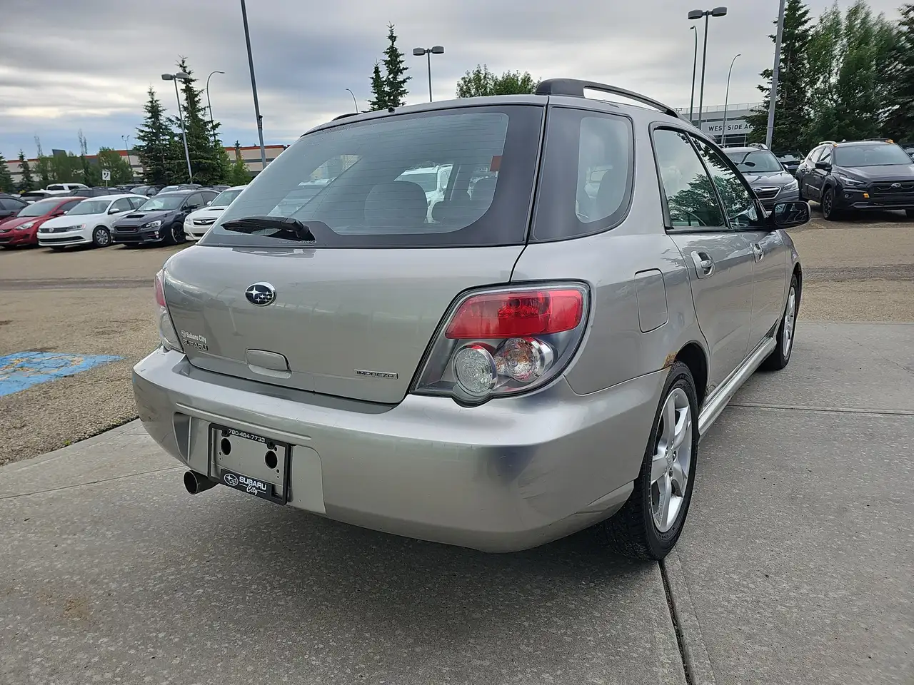 Subaru Impreza снимка Subaru Impreza