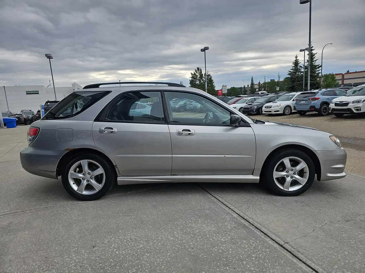 Subaru Impreza снимка Subaru Impreza