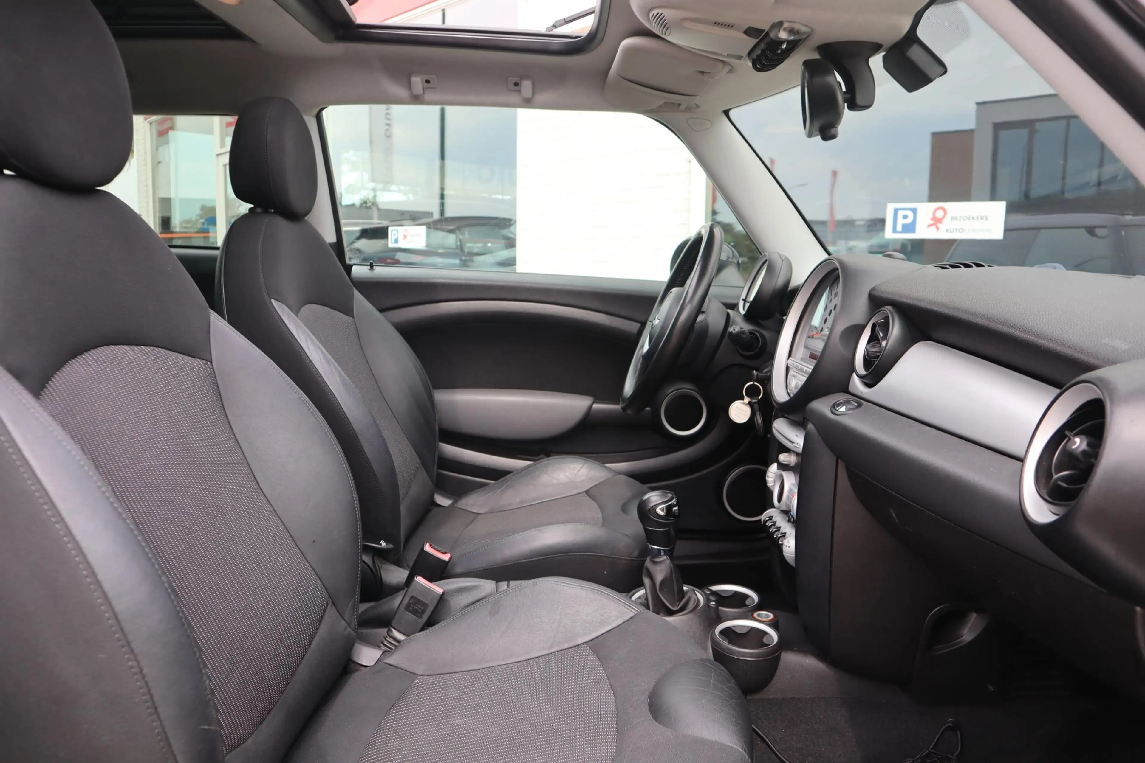 MINI Cooper Clubman 1.6 AUTOMAAT — photo 17