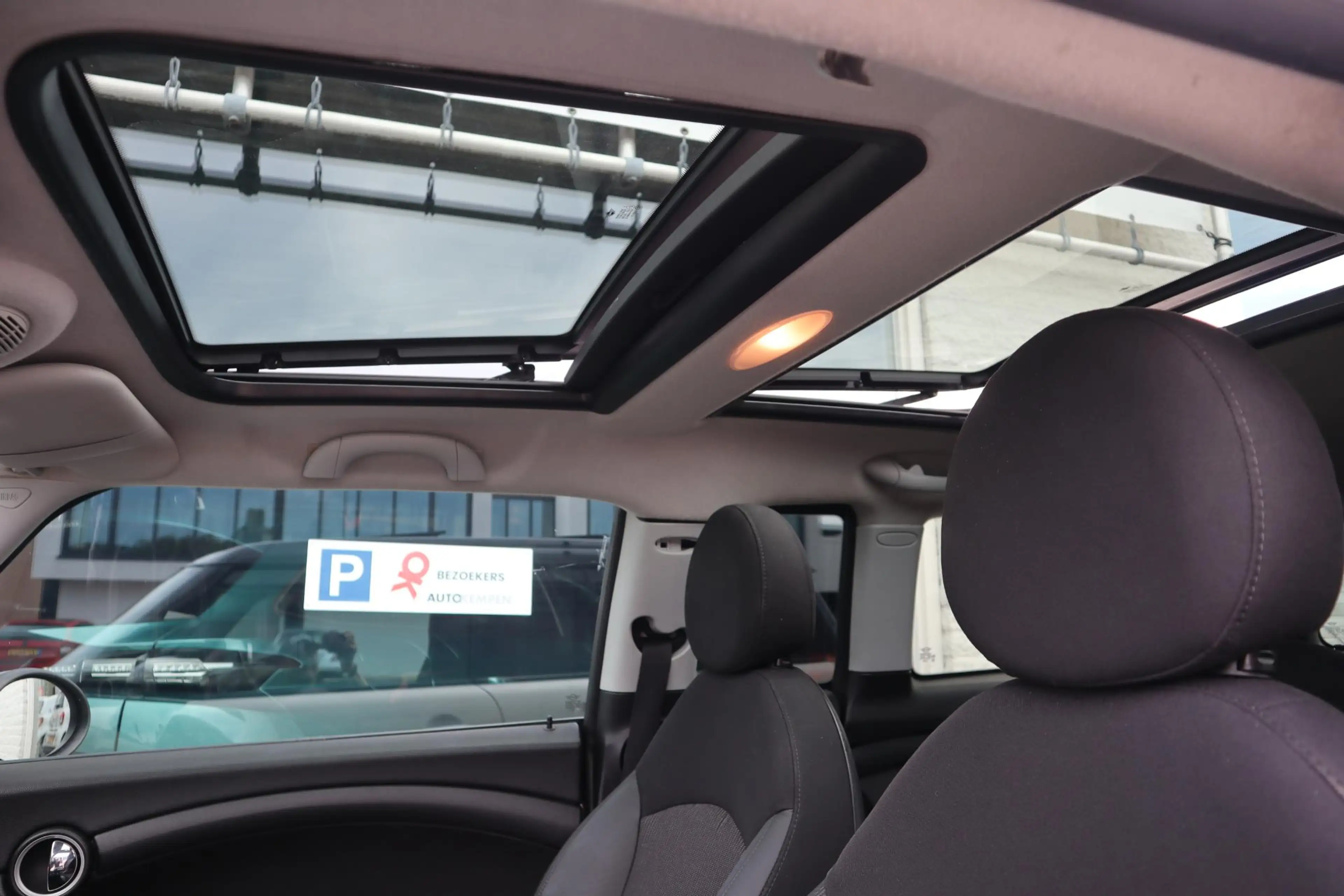 MINI Cooper Clubman 1.6 AUTOMAAT — photo 7