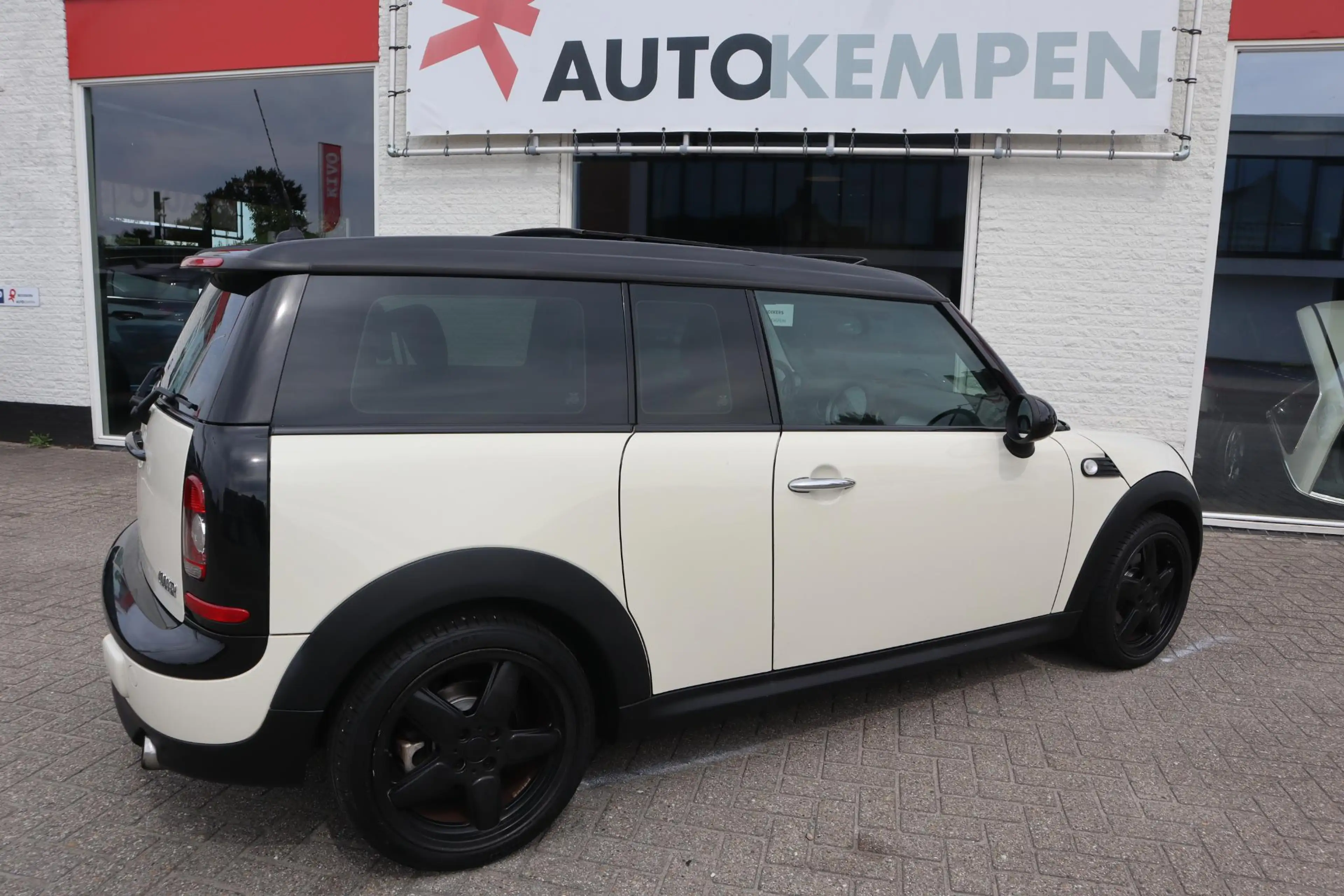 MINI Cooper Clubman 1.6 AUTOMAAT — photo 13