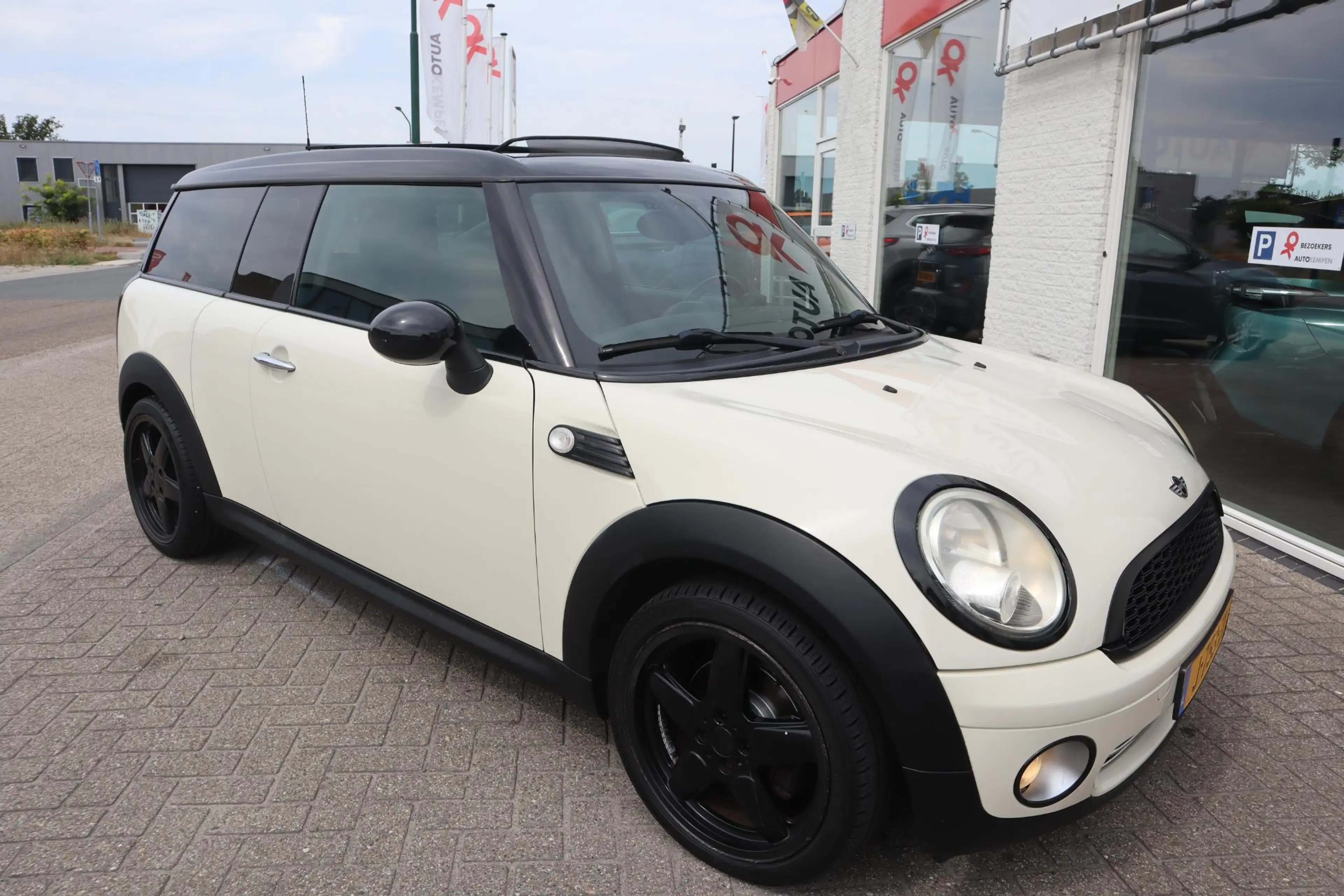 MINI Cooper Clubman 1.6 AUTOMAAT — photo 14