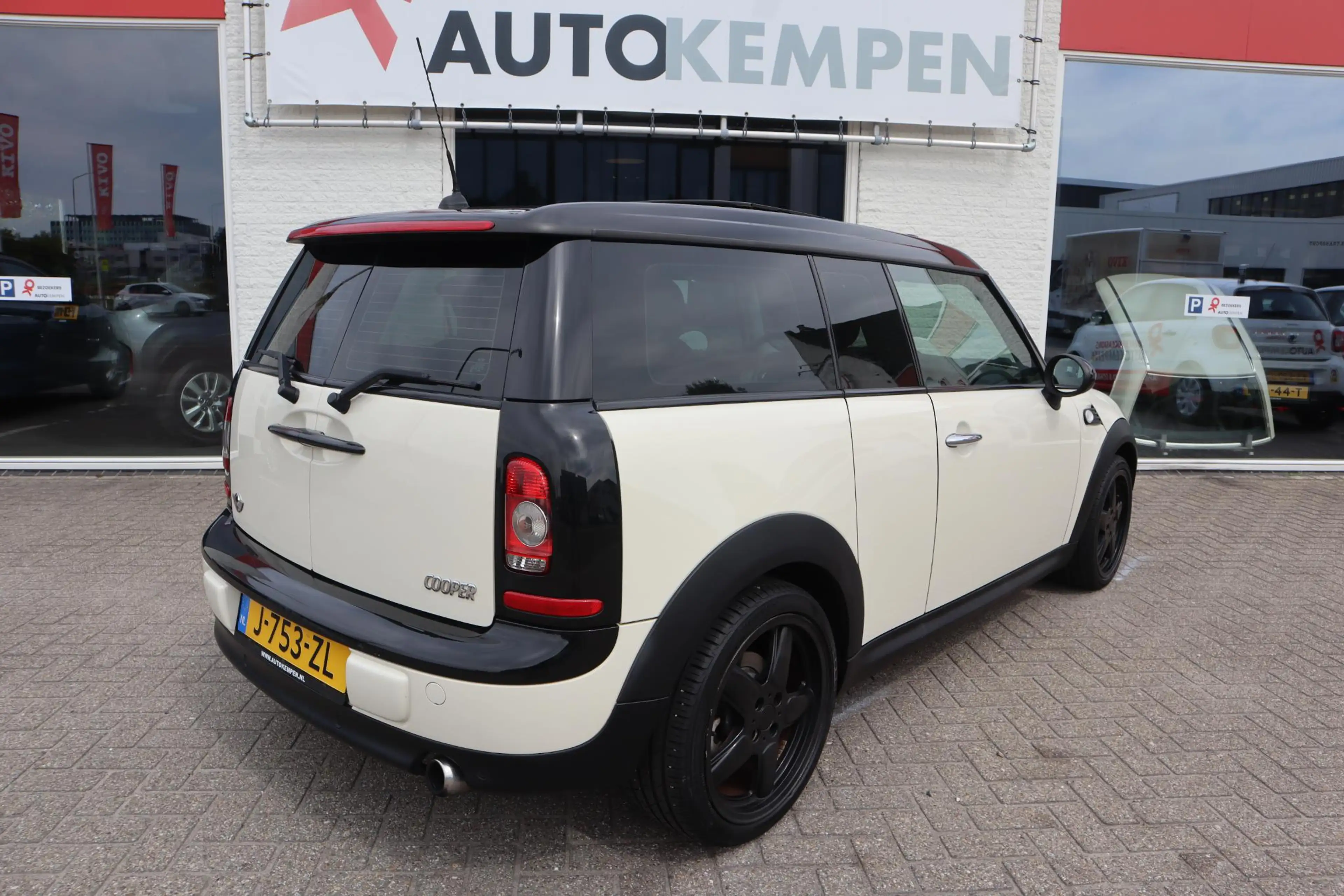 MINI Cooper Clubman 1.6 AUTOMAAT — photo 12