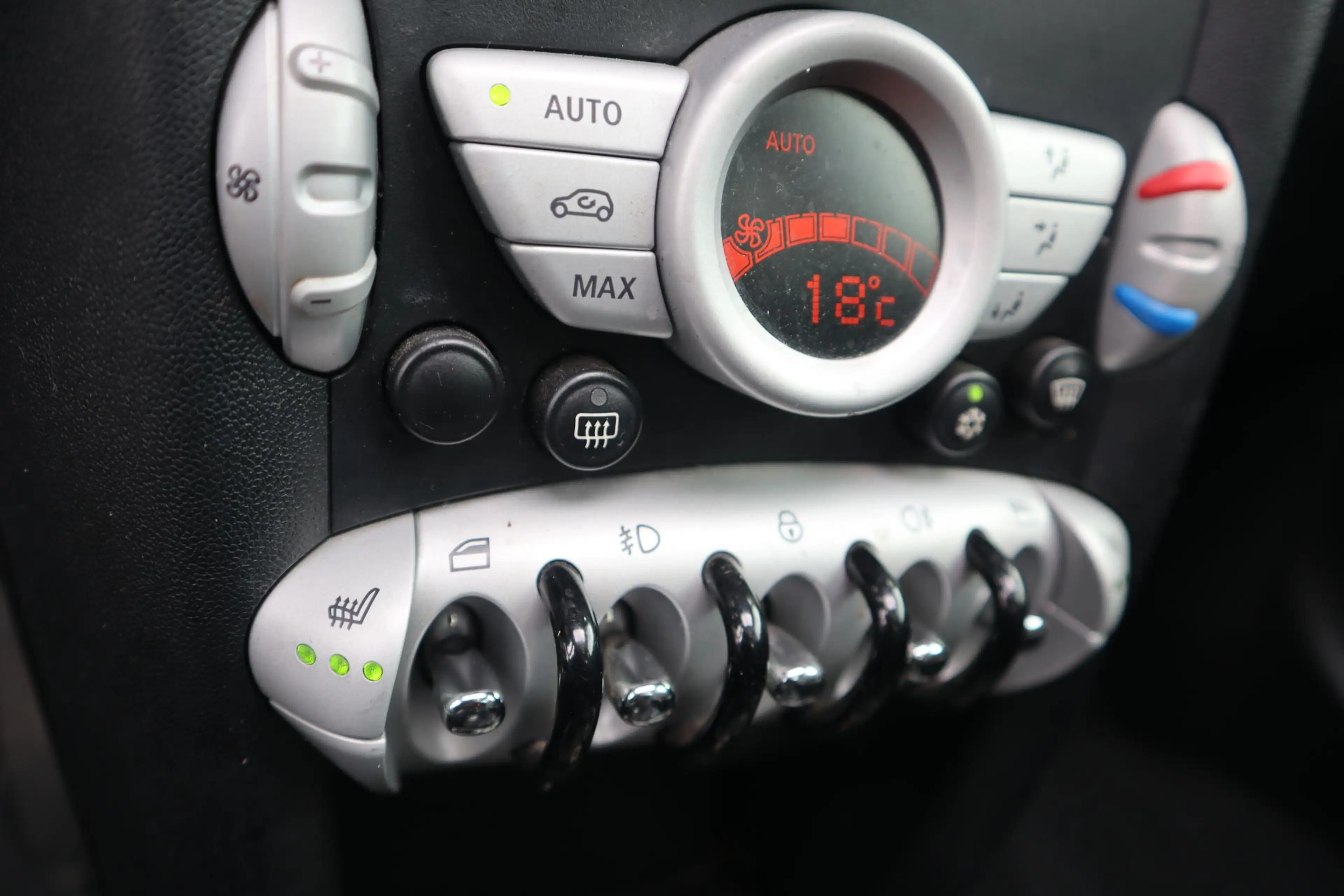 MINI Cooper Clubman 1.6 AUTOMAAT — photo 8