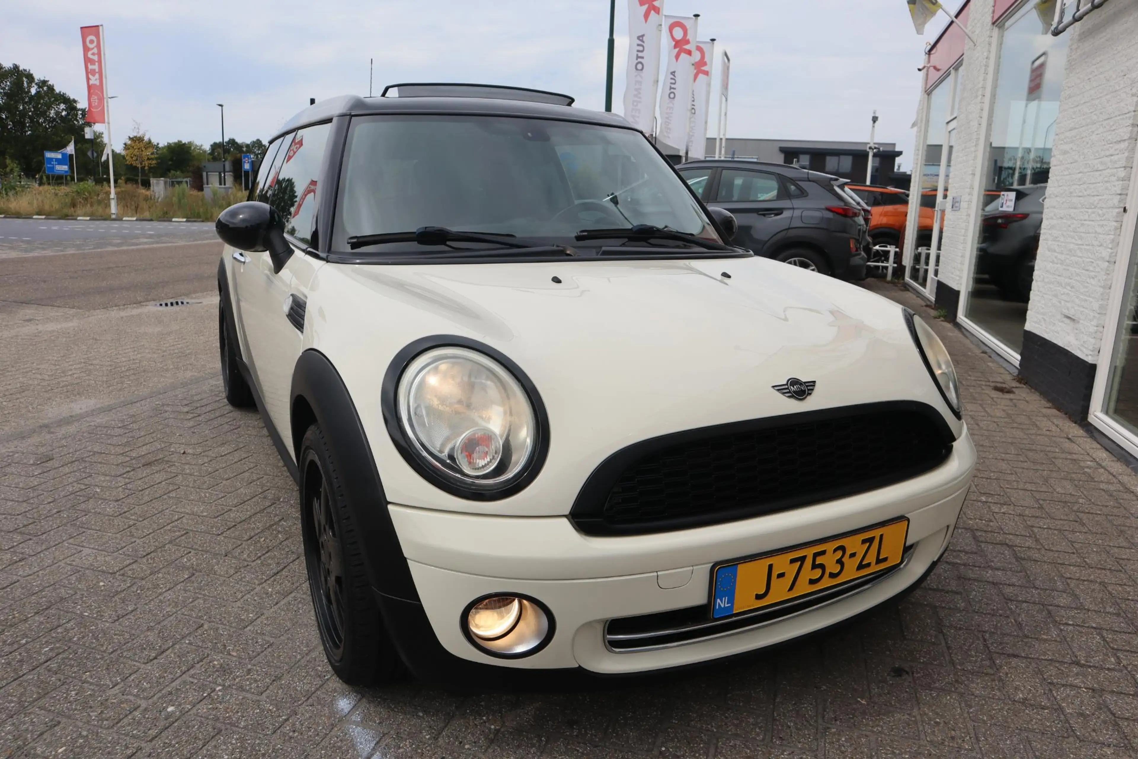 MINI Cooper Clubman 1.6 AUTOMAAT — photo 15