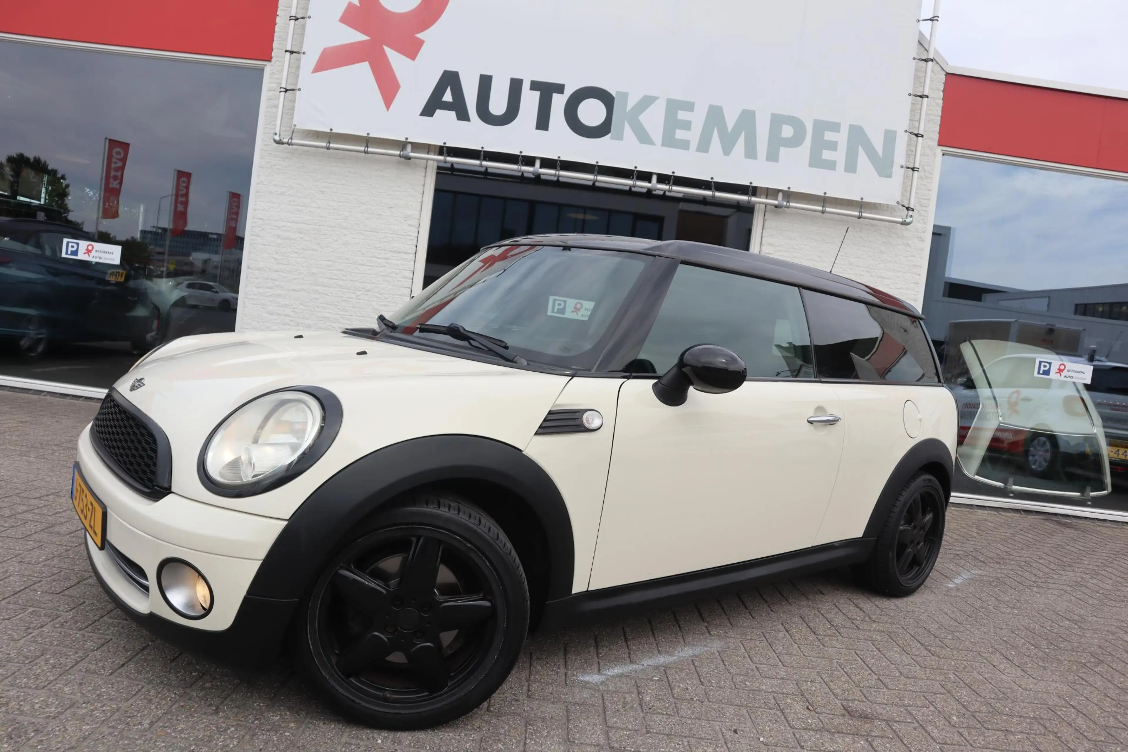 MINI Cooper Clubman 1.6 AUTOMAAT — photo 16