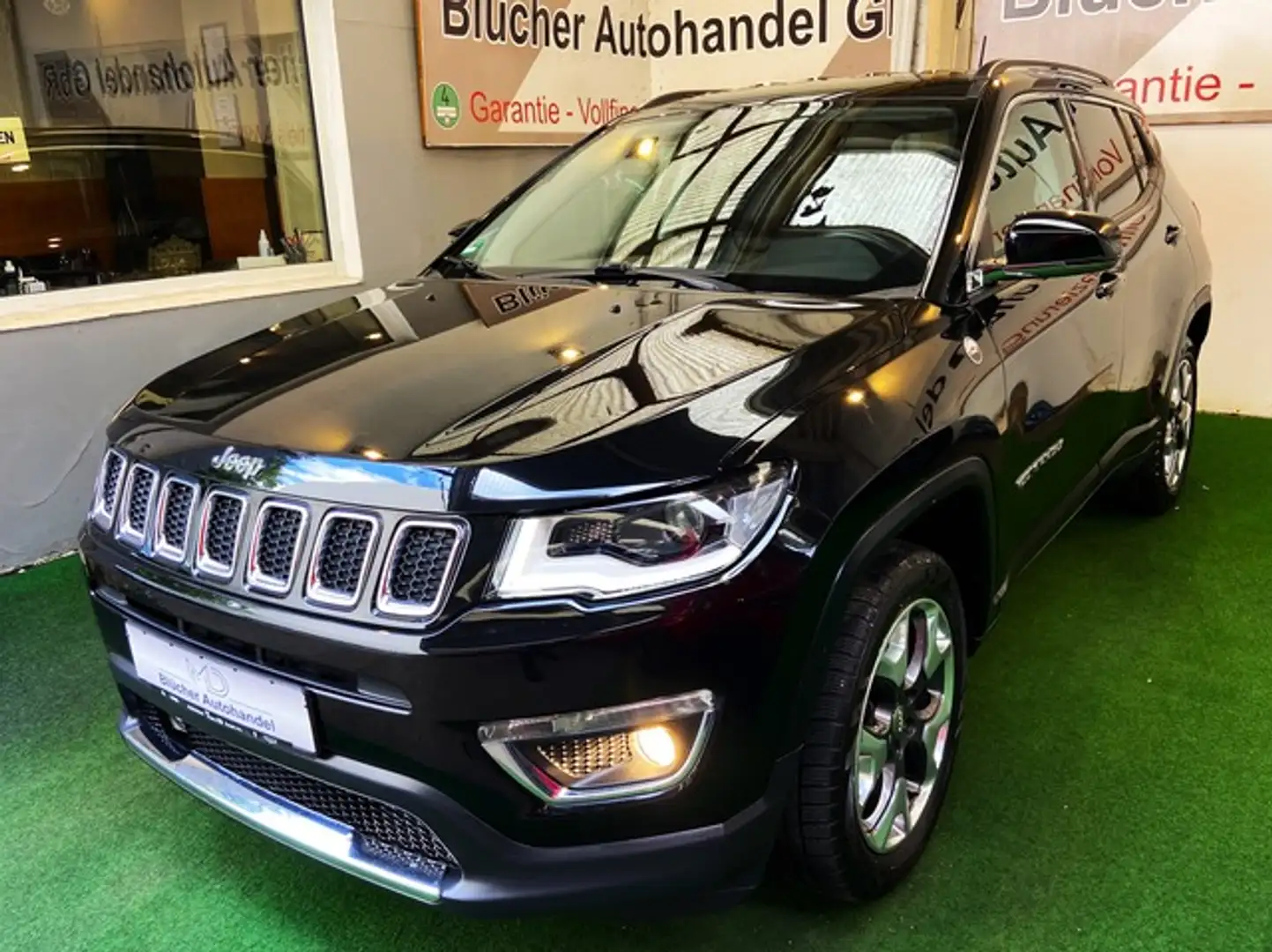 Jeep Compass Limited 4WD Automatik Volllede Navi LED Limited 4W Noir - 1